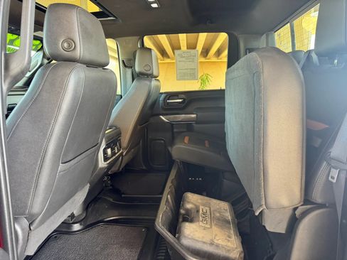 Used 2022 GMC Sierra 2500 AT4 w/ AT4 Premium Plus Package AWD/4WD image 24