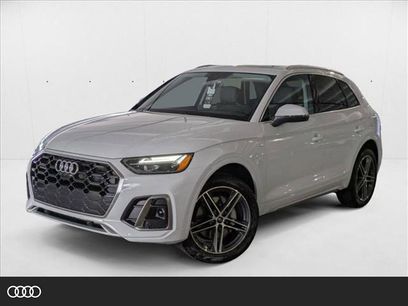 New 2025 Audi Q5 e Premium Plus