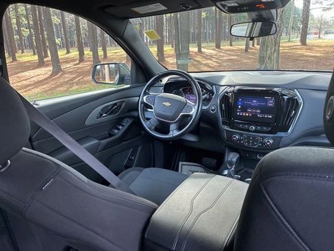 Used 2022 Chevrolet Traverse LT w/ LPO, Floor Liner Package image 26