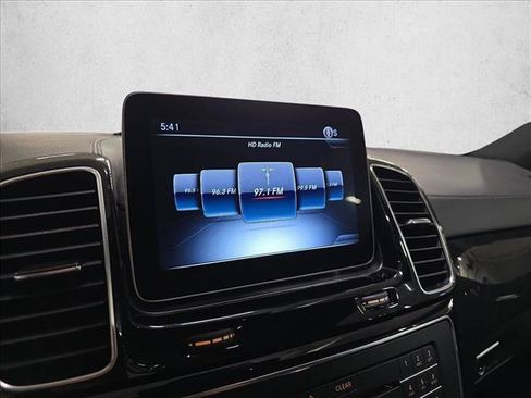 Used 2019 Mercedes-Benz GLS 450 4MATIC image 23