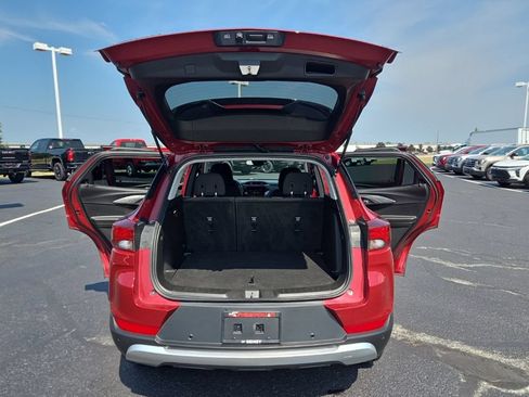 Used 2021 Chevrolet TrailBlazer LT w/ Convenience Package FWD image 14