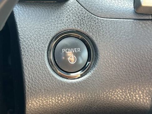 Used 2025 Toyota Camry LE w/ Convenience Package FWD image 27