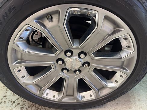 Used 2018 GMC Yukon Denali AWD/4WD image 35