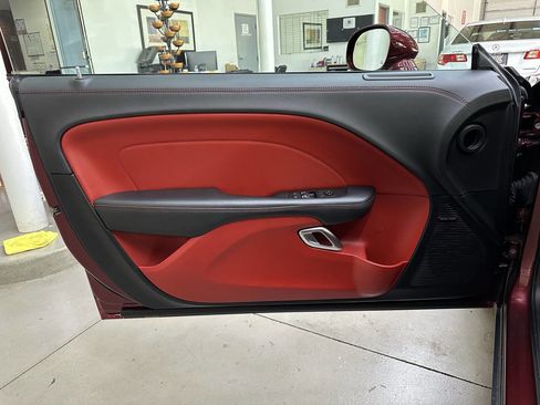 Used 2020 Dodge Challenger R/T Scat Pack image 10