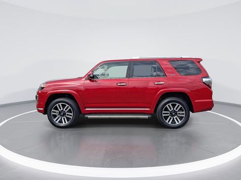 Used 2018 Toyota 4Runner Limited AWD/4WD image 6
