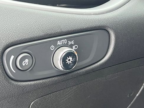 Used 2023 Chevrolet Malibu LT image 19