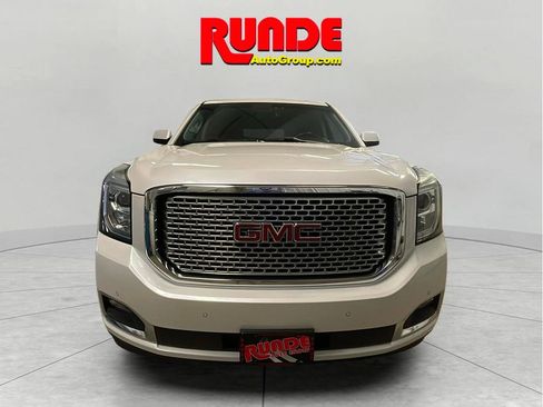 Used 2016 GMC Yukon XL Denali image 8