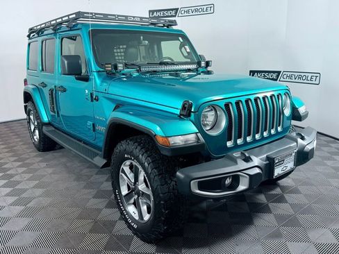 Used 2019 Jeep Wrangler Unlimited Sahara w/ Uconnect 4C Nav & Sound Group AWD/4WD image 8