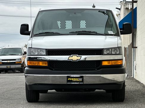 Certified 2025 Chevrolet Express 2500 w/ Driver Convenience Package RWD image 9