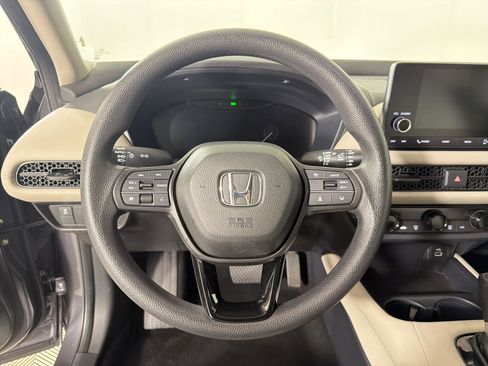 Certified 2025 Honda HR-V LX image 17