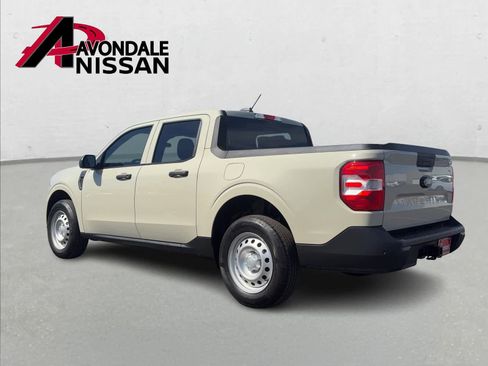 Used 2025 Ford Maverick XL w/ Equipment Group 102A image 4