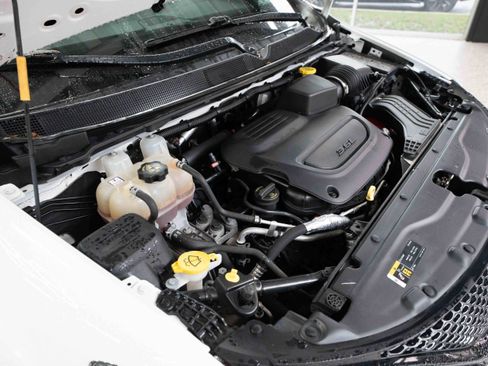 Used 2020 Chrysler Pacifica Touring-L Plus w/ Advanced Safetytec Group image 33