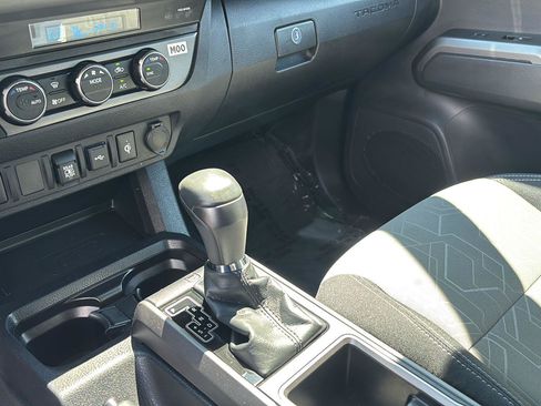 Used 2023 Toyota Tacoma TRD Off-Road AWD/4WD image 34