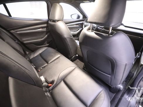 Used 2021 MAZDA MAZDA3 s image 12