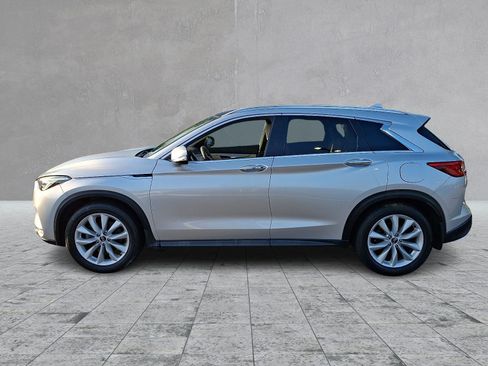 Used 2019 INFINITI QX50 Essential w/ Premium Heat Package AWD/4WD image 4