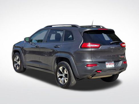 Used 2018 Jeep Cherokee Trailhawk w/ Cold Weather Group AWD/4WD image 14