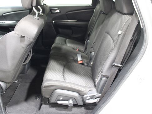 Used 2014 Dodge Journey SXT w/ Flexible Seating Group image 22
