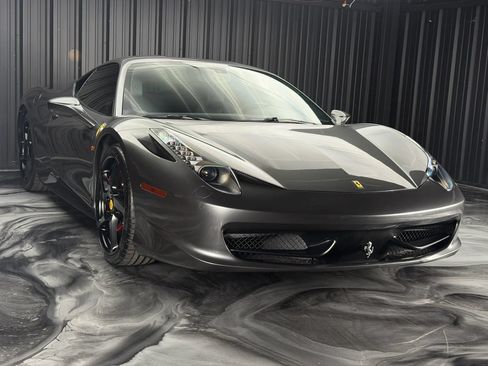 Used 2011 Ferrari 458 Italia Coupe RWD image 39