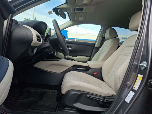 New 2026 Honda HR-V LX image 6