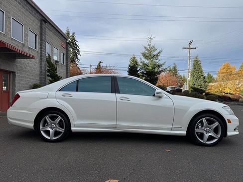 Used 2010 Mercedes-Benz S 550 4MATIC image 5
