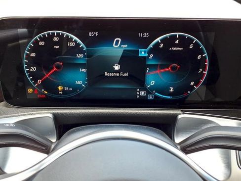 Used 2022 Mercedes-Benz GLB 250 image 25