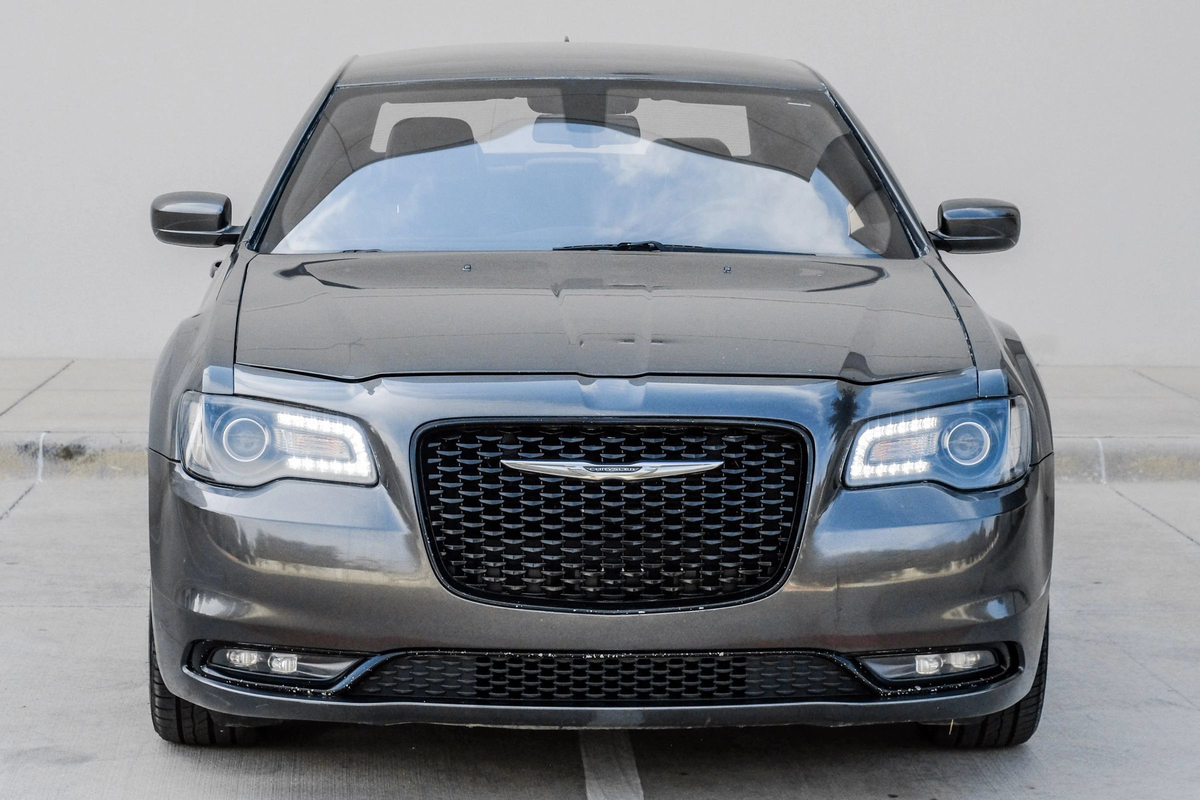 Used 2019 Chrysler 300 S RWD image 16