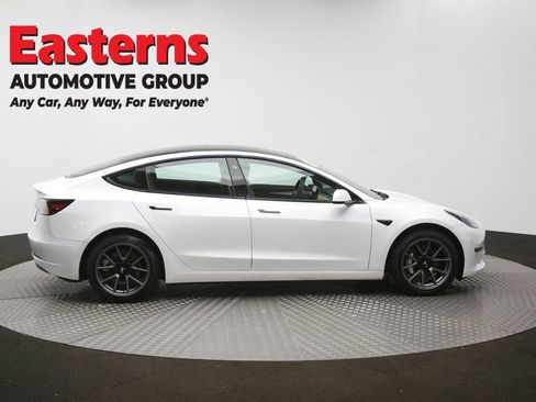 Used 2023 Tesla Model 3 Standard Range image 39