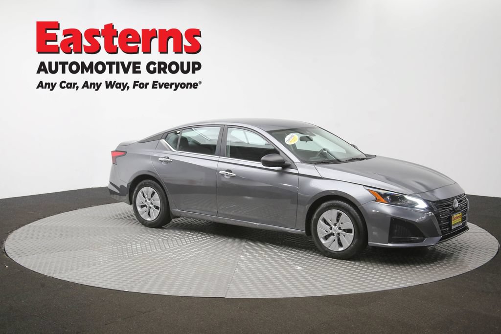 Used 2024 Nissan Altima 2.5 S FWD image 45
