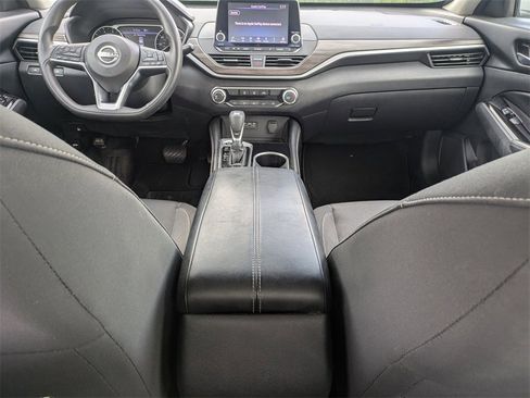 Used 2023 Nissan Altima 2.5 SV image 12