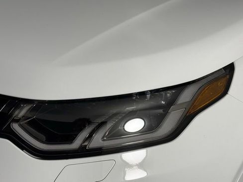 New 2025 Land Rover Discovery Sport S image 12