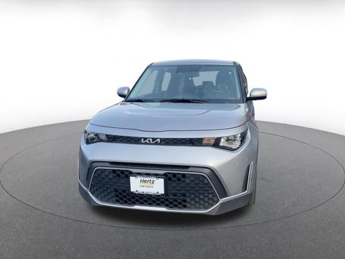 Used 2025 Kia Soul LX w/ LX Technology Package image 9