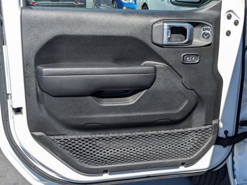 Used 2024 Jeep Wrangler Unlimited Sport AWD/4WD image 14