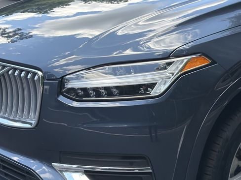 Certified 2024 Volvo XC90 B5 Core w/ Protection Package AWD/4WD image 6