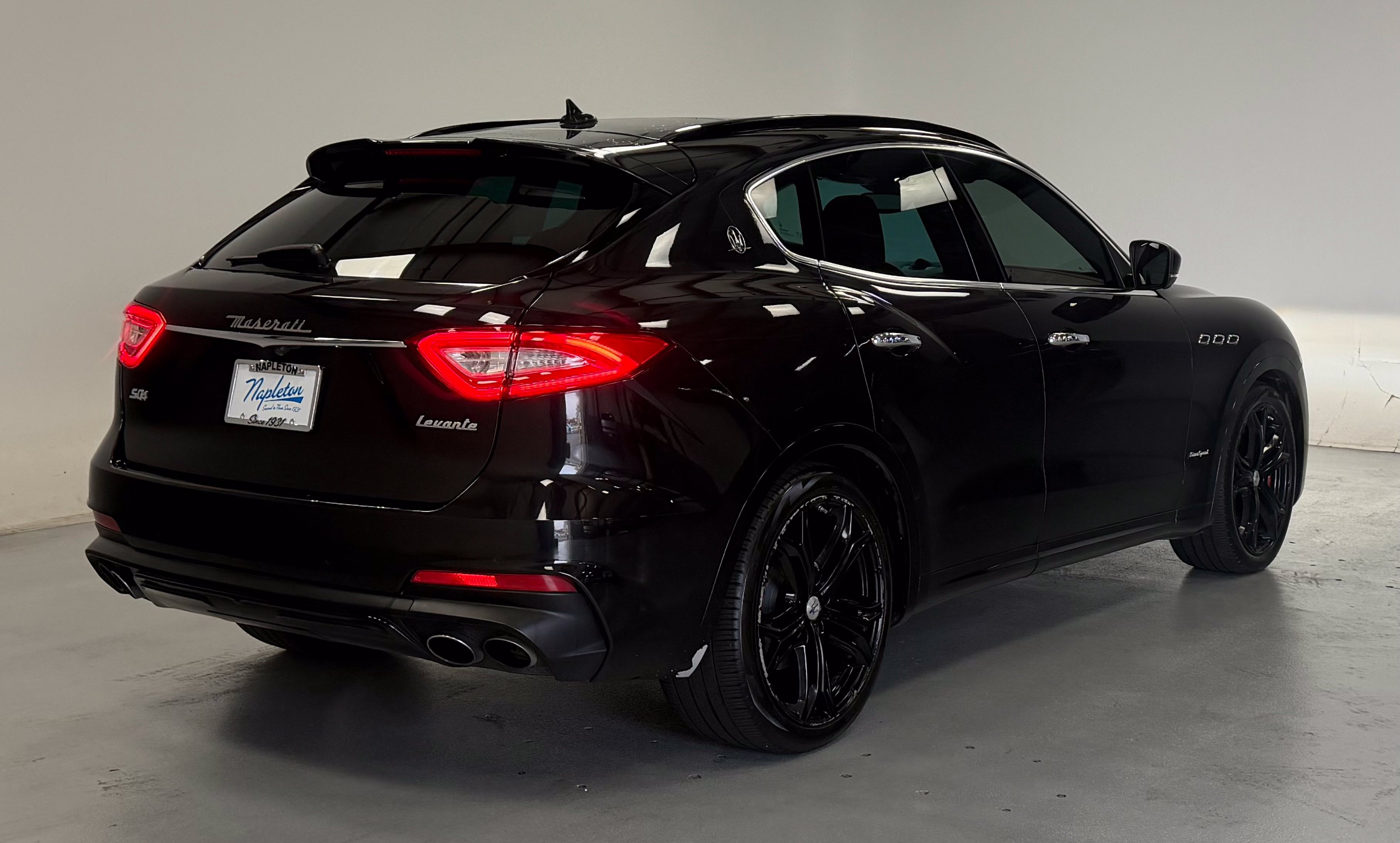 Used 2019 Maserati Levante S GranSport AWD/4WD image 3