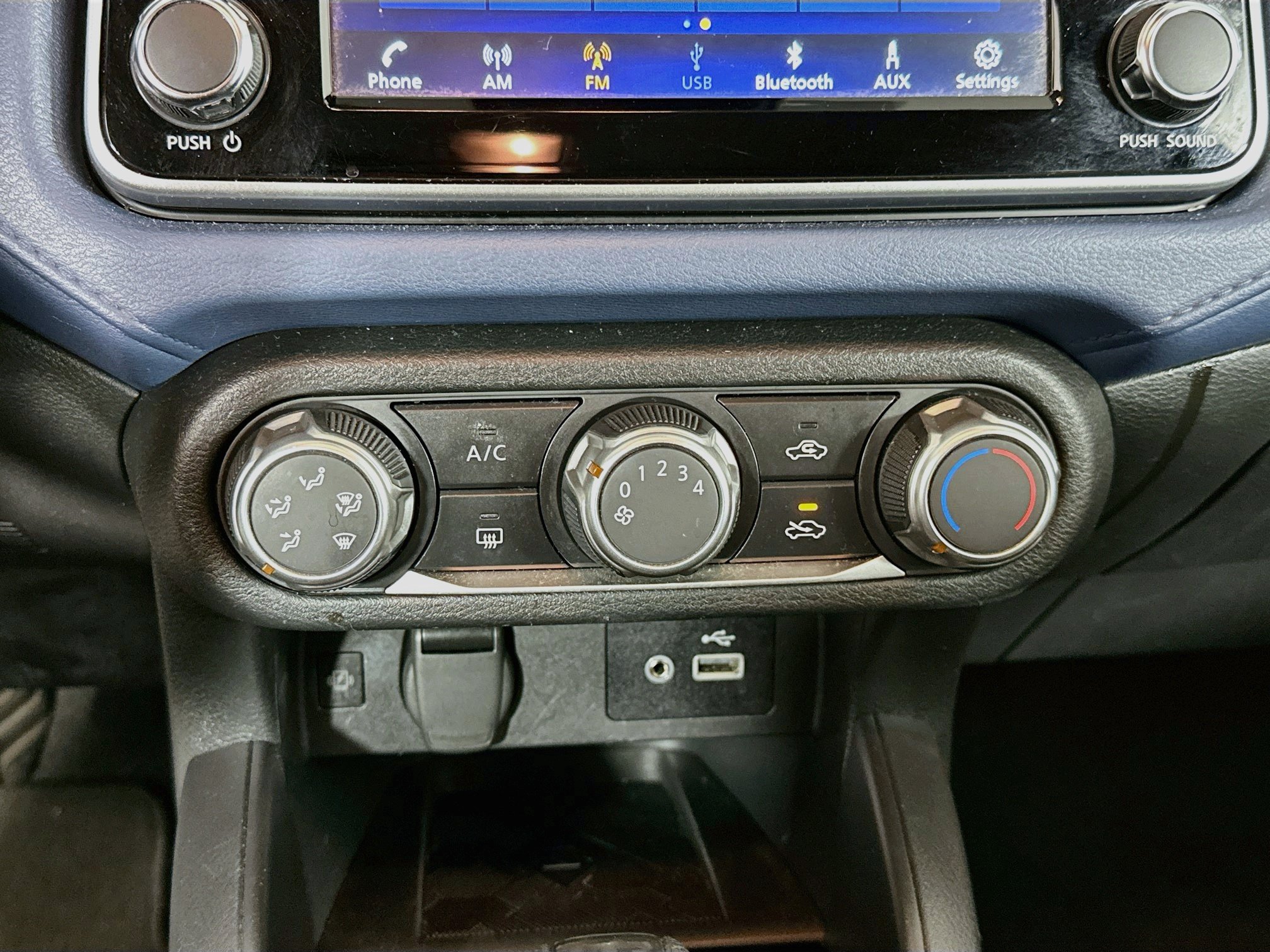 Used 2025 Nissan Versa SV FWD image 23