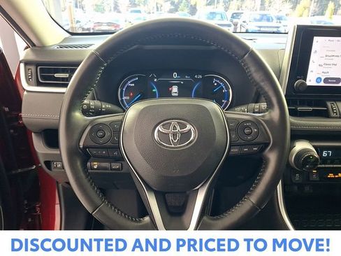 Used 2023 Toyota RAV4 XLE Premium image 25