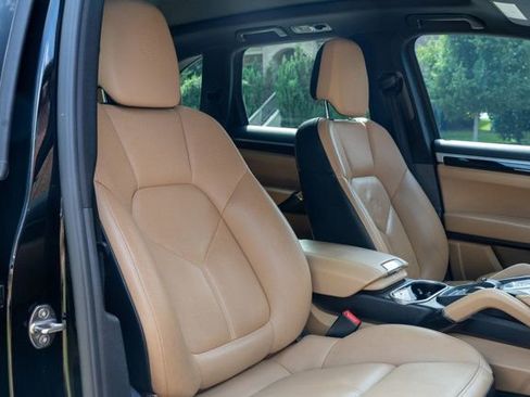 Used 2014 Porsche Cayenne AWD/4WD image 44