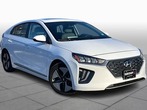 Used 2022 Hyundai Ioniq SEL image 3