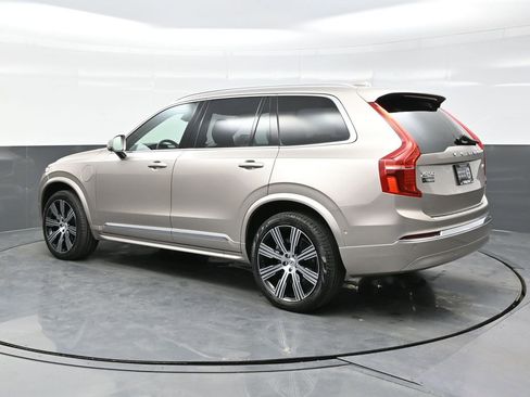 Used 2025 Volvo XC90 T8 Plus w/ Protection Package Premier image 4