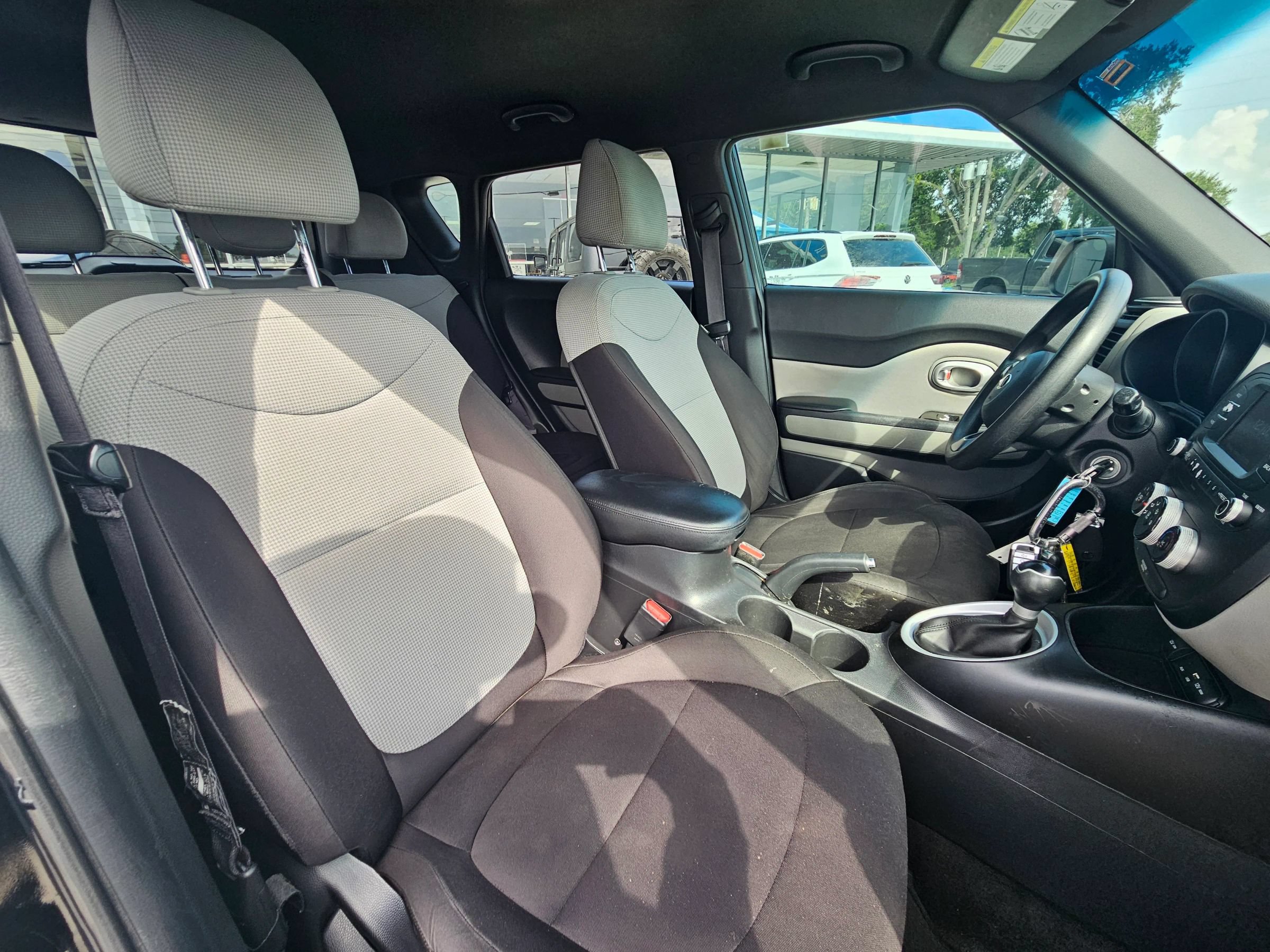 Used 2017 Kia Soul FWD image 9