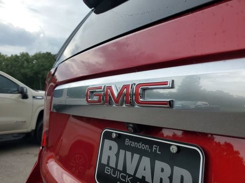 Used 2024 GMC Yukon Denali AWD/4WD image 6