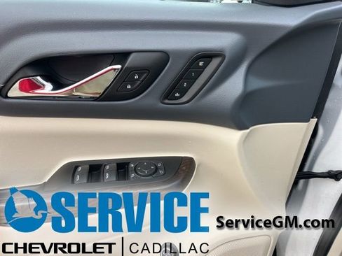 Used 2022 GMC Acadia Denali w/ Denali Ultimate Package image 14