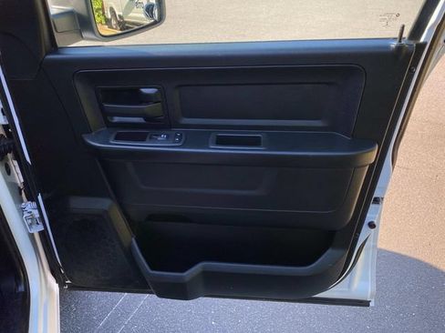 Used 2021 RAM 1500 Tradesman w/ Chrome Appearance Group RWD image 34