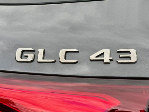 Used 2024 Mercedes-Benz GLC 43 AMG 4MATIC image 27