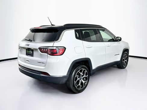 Used 2025 Jeep Compass Limited AWD/4WD image 9