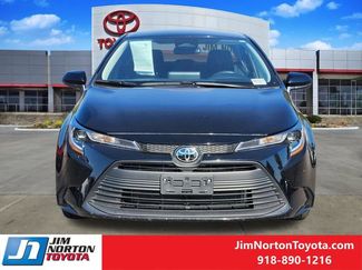 Used 2025 Toyota Corolla LE FWD video 2