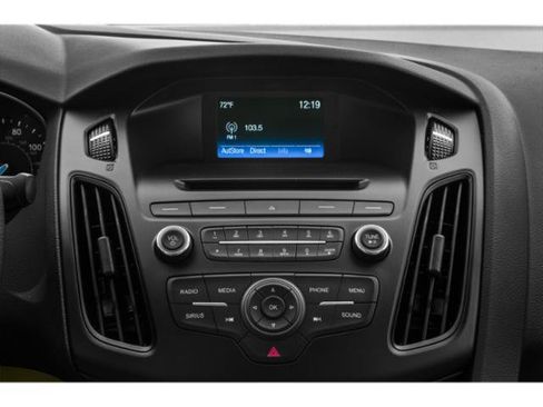 Used 2018 Ford Focus SE image 11