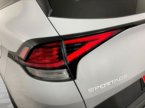 Used 2024 Kia Sportage X-Line AWD/4WD image 23