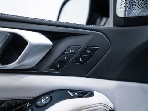 Used 2021 BMW X5 M image 29