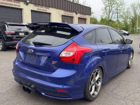 Used 2014 Ford Focus ST FWD image 5